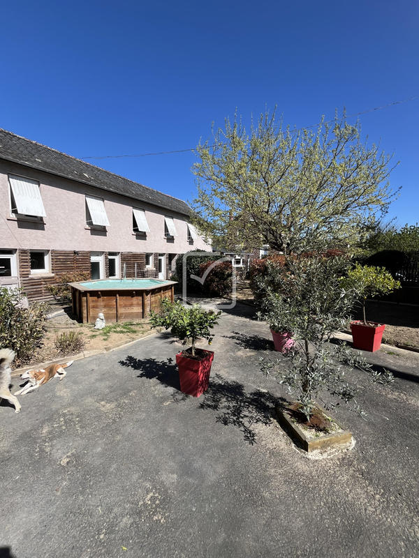 Maison - 300 m² - 9 pièces