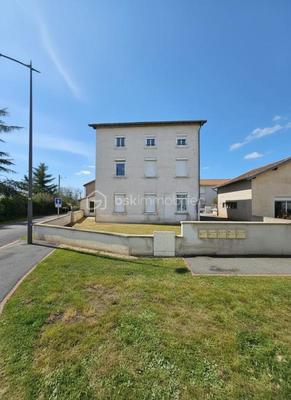 Immeuble - 210 m² - 9 pièces