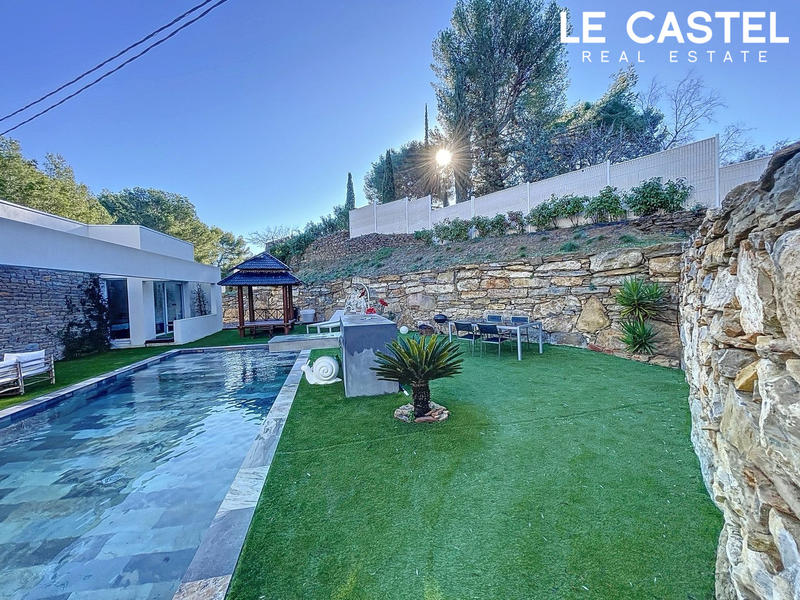 Maison contemporaine - 143 m² - 4 pièces