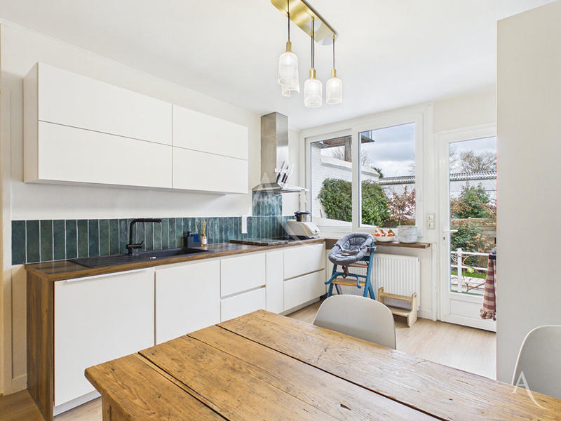 Maison - 95 m² - 4 pièces