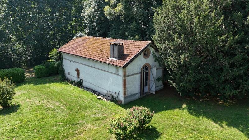 Château - 840 m² - 15 pièces