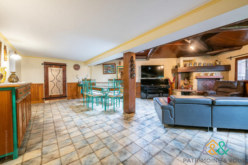 Châlet - 198 m² - 7 pièces