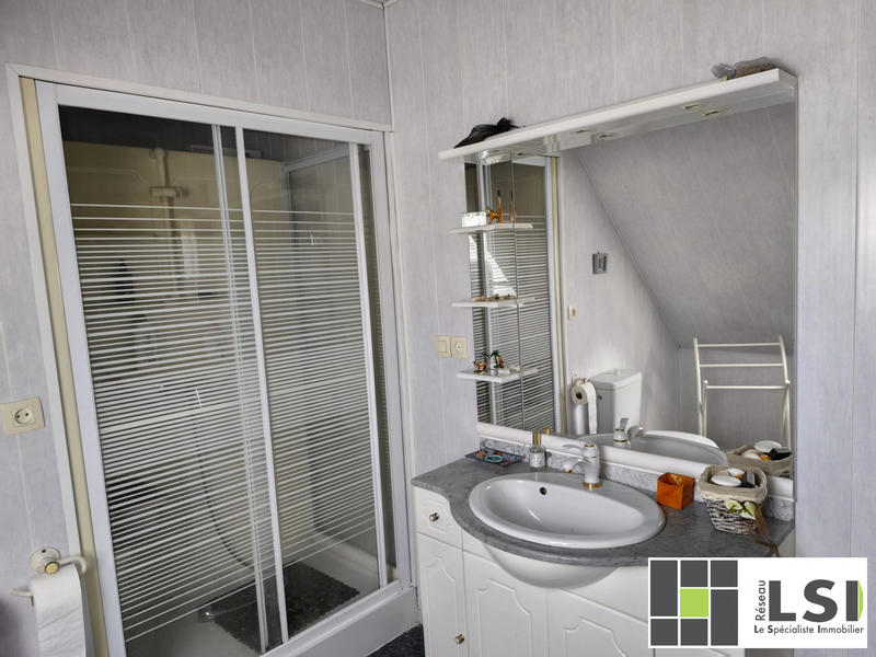 Maison - 90 m² - 5 pièces