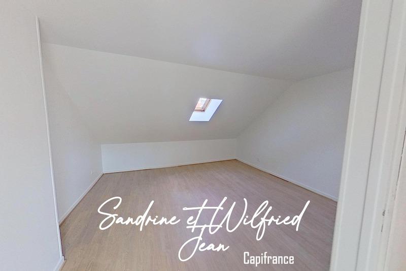 Local commercial - 132 m² - 8 pièces