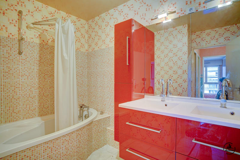 Appartement - 110 m² - 4 pièces