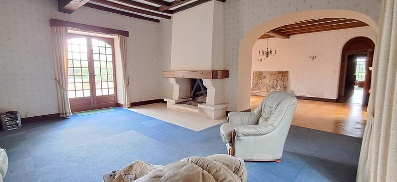 Maison - 225 m² - 9 pièces