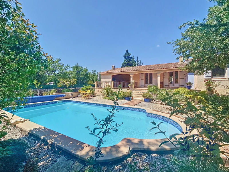 Maison - 107 m² - 4 pièces