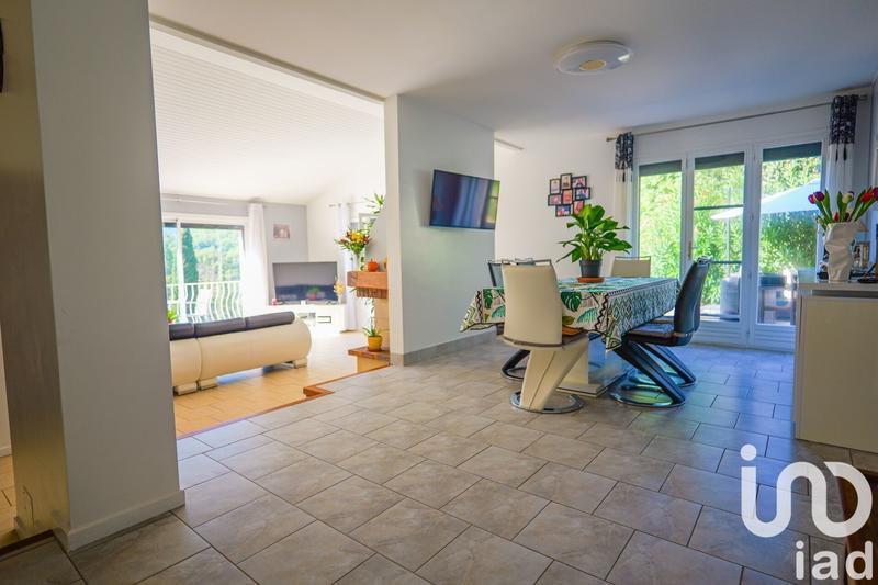 Maison - 142 m² - 7 pièces