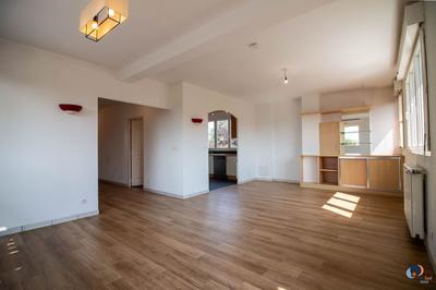 Appartement - 103 m² - 4 pièces