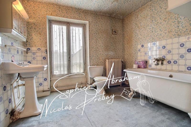 Maison - 183 m² - 7 pièces