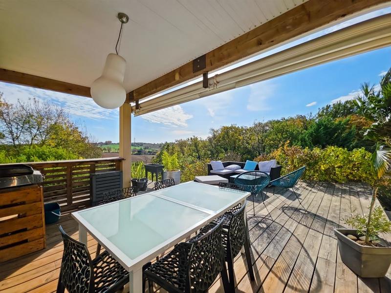 Maison - 195 m² - 7 pièces