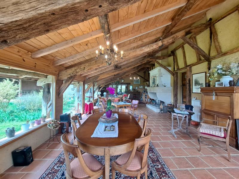 Maison - 246 m² - 6 pièces