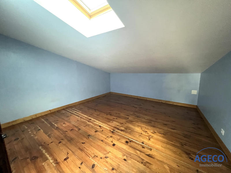 Maison - 132 m² - 1 pièce