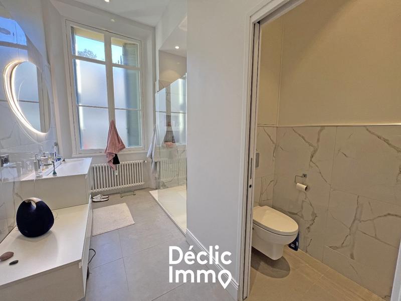 Appartement - 107 m² - 3 pièces
