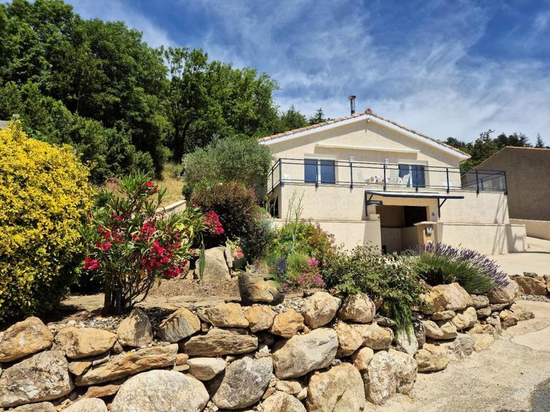 Maison - 200 m² - 6 pièces