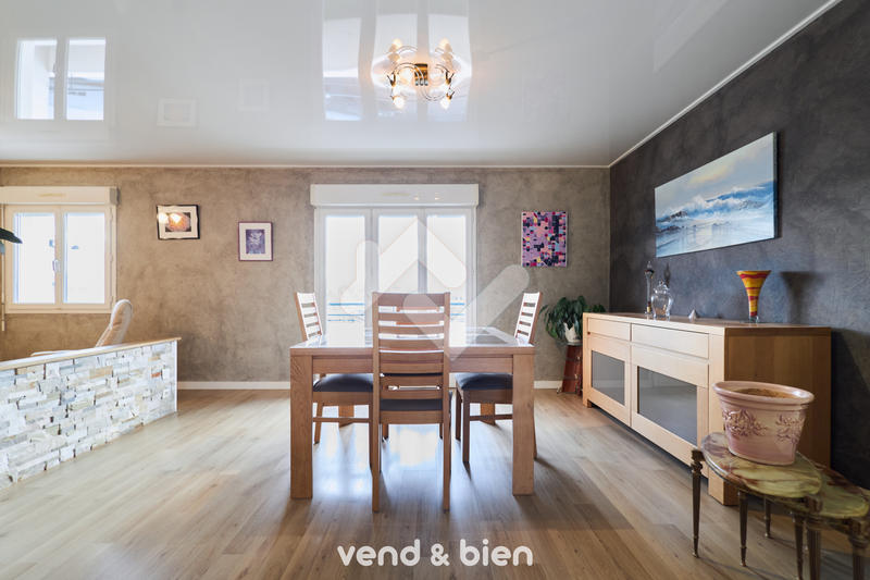 Appartement - 86 m² - 4 pièces