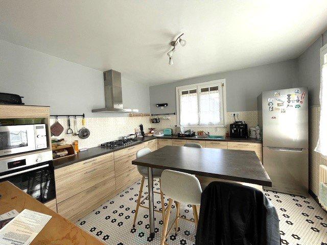 Maison - 141 m² - 7 pièces