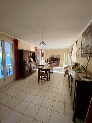 Maison - 156 m² - 7 pièces