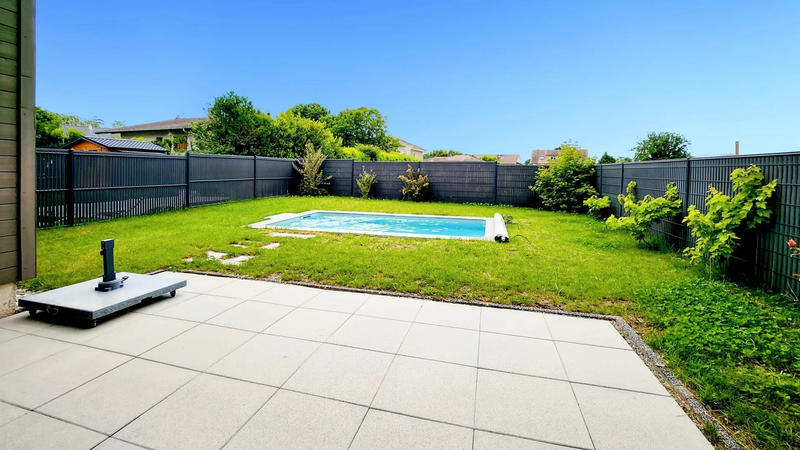 Maison - 93 m² - 4 pièces