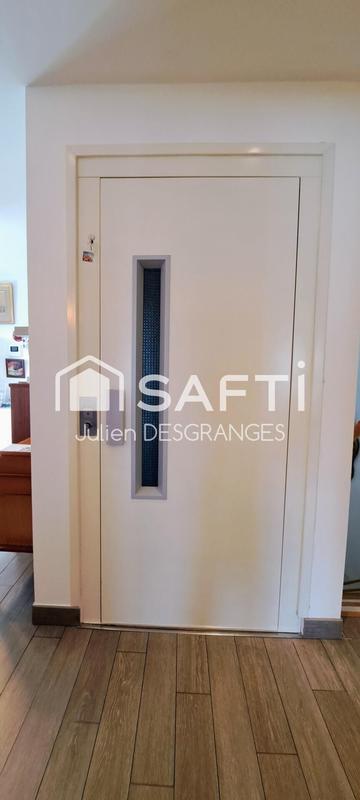 Maison - 200 m² - 7 pièces