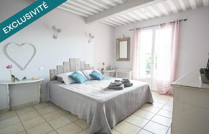 Villa - 200 m² - 8 pièces