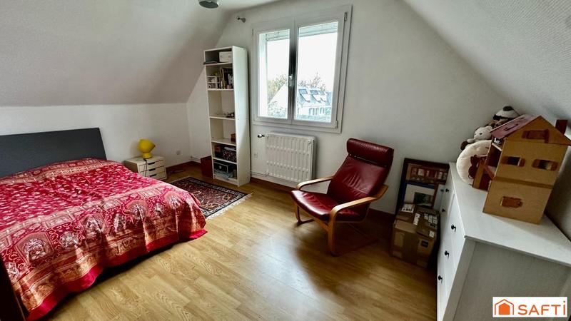 Maison - 204 m² - 7 pièces