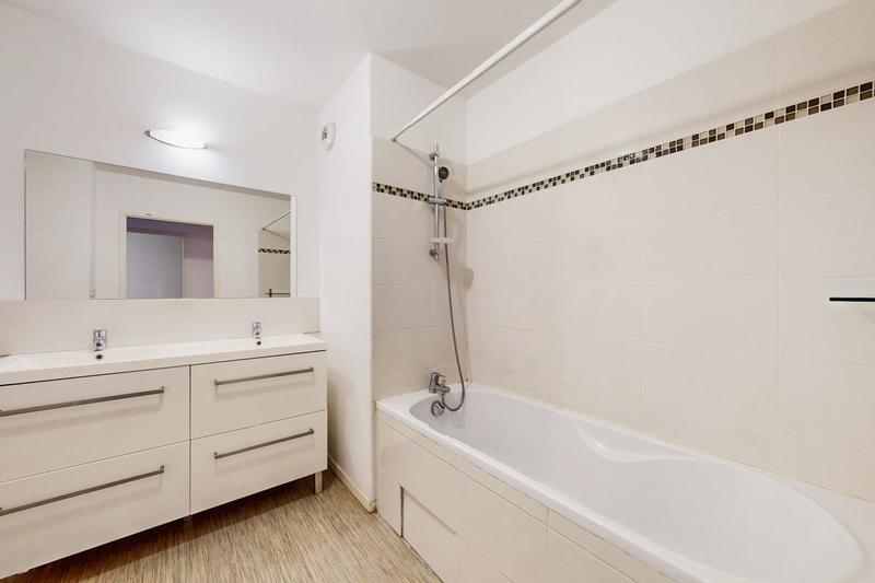 Appartement - 93 m² - 4 pièces