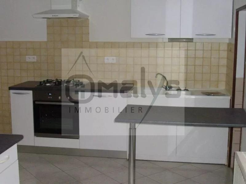 Maison - 90 m² - 3 pièces