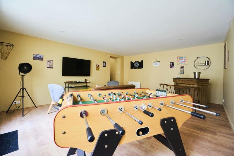 Maison - 274 m² - 12 pièces