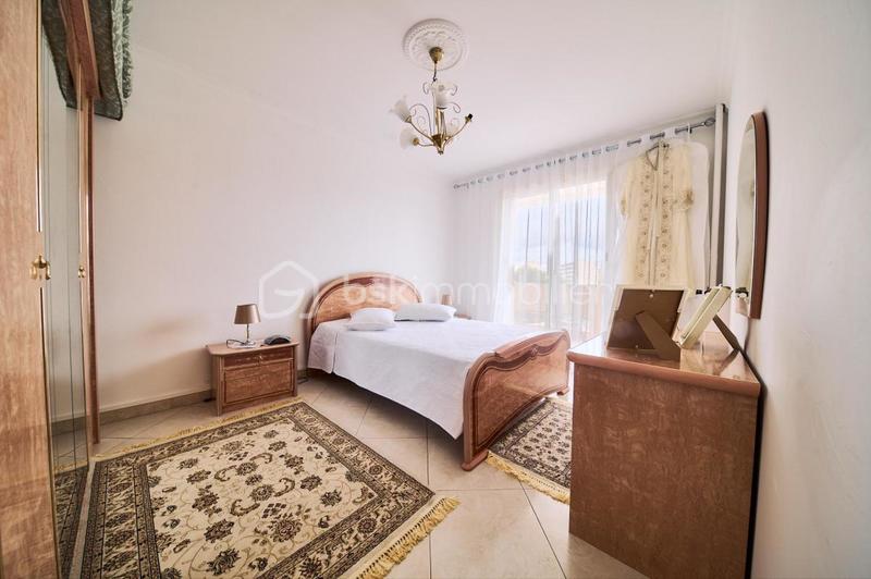 Appartement - 92 m² - 4 pièces