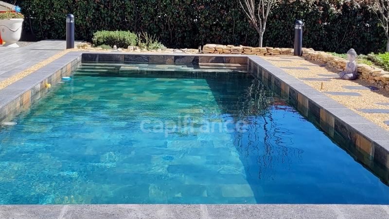 Maison - 140 m² - 6 pièces