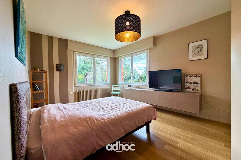 Villa - 182 m² - 8 pièces