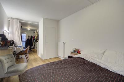 Appartement - 93 m² - 5 pièces