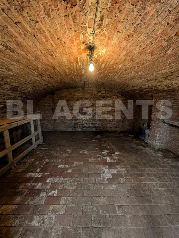 Maison - 160 m² - 8 pièces