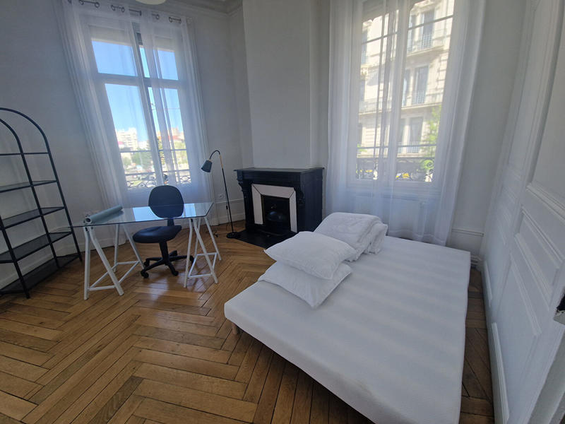 Appartement - 75 m² - 3 pièces