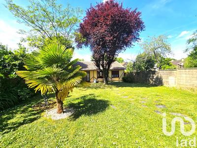 Maison - 185 m² - 9 pièces