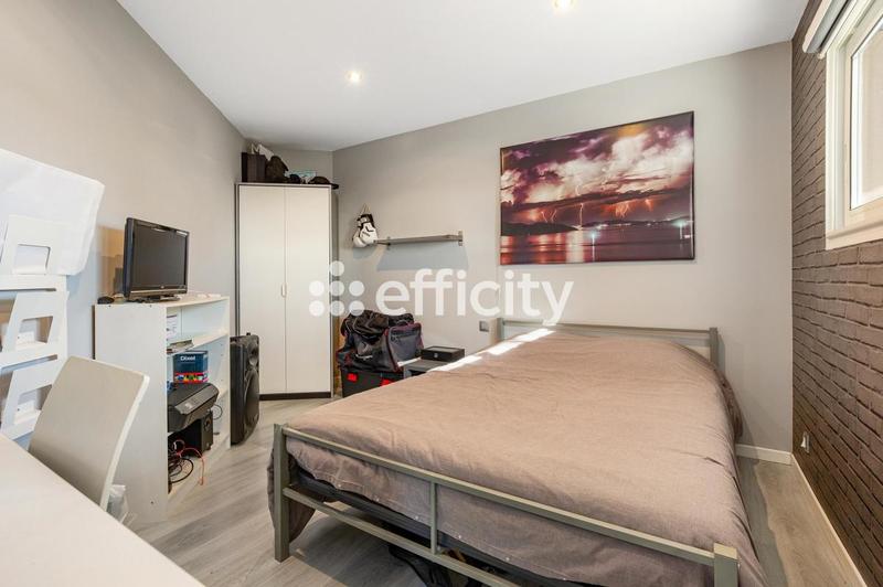 Maison - 160 m² - 8 pièces