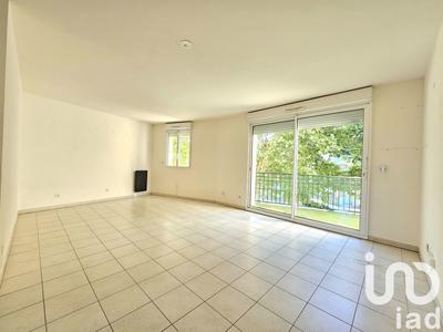 Appartement - 75 m² - 3 pièces