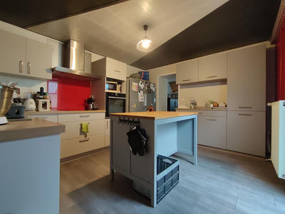 Maison - 88 m² - 5 pièces