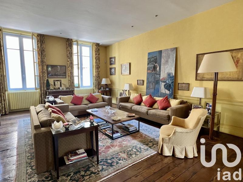 Maison - 444 m² - 15 pièces