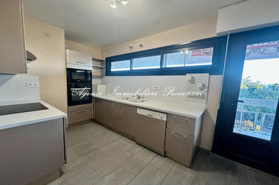 Appartement - 97 m² - 4 pièces