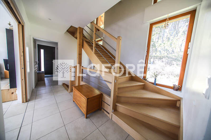 Maison - 157 m² - 5 pièces
