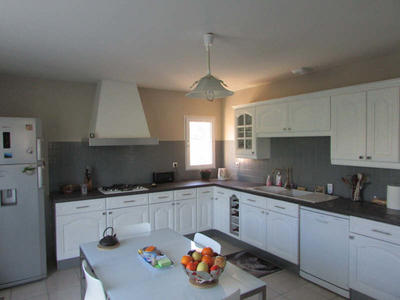 Maison - 210 m² - 8 pièces