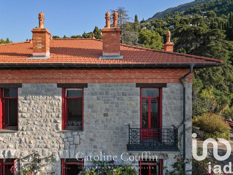 Maison - 500 m² - 15 pièces