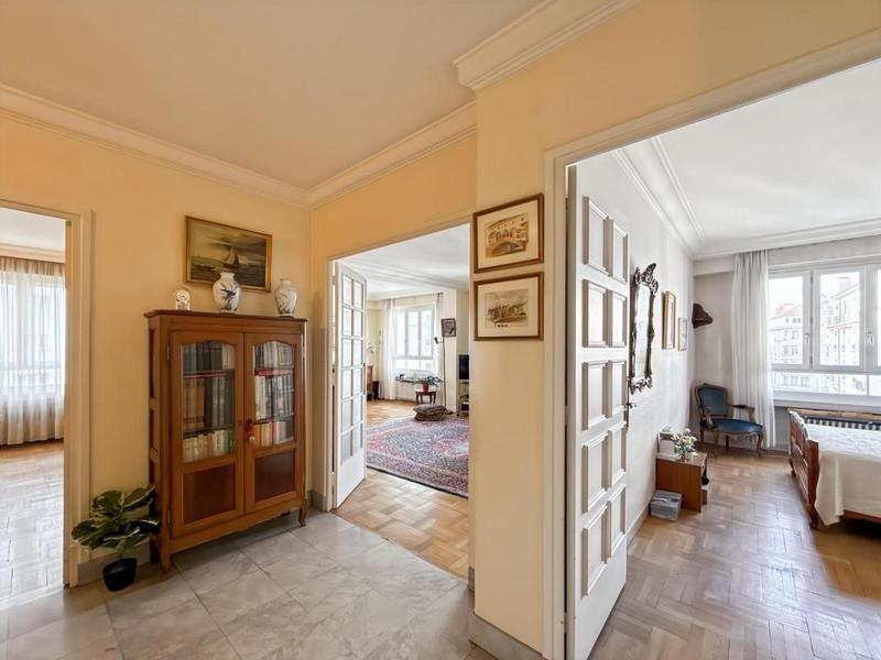 Appartement - 105 m² - 4 pièces