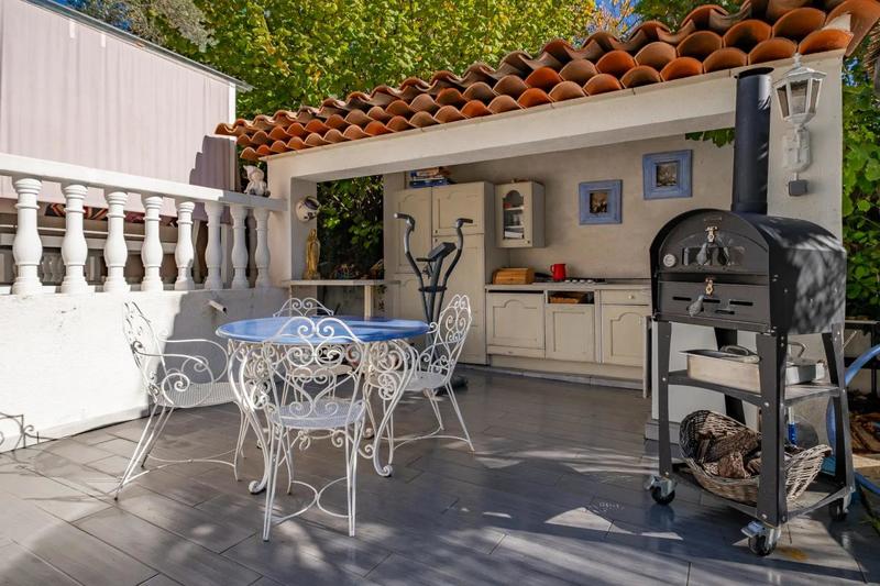 Maison - 157 m² - 7 pièces