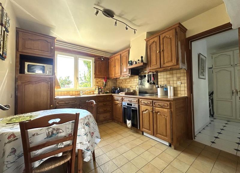 Maison - 151 m² - 6 pièces