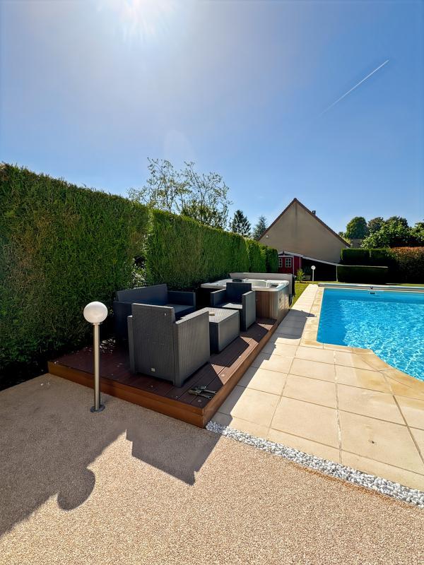 Maison - 135 m² - 6 pièces