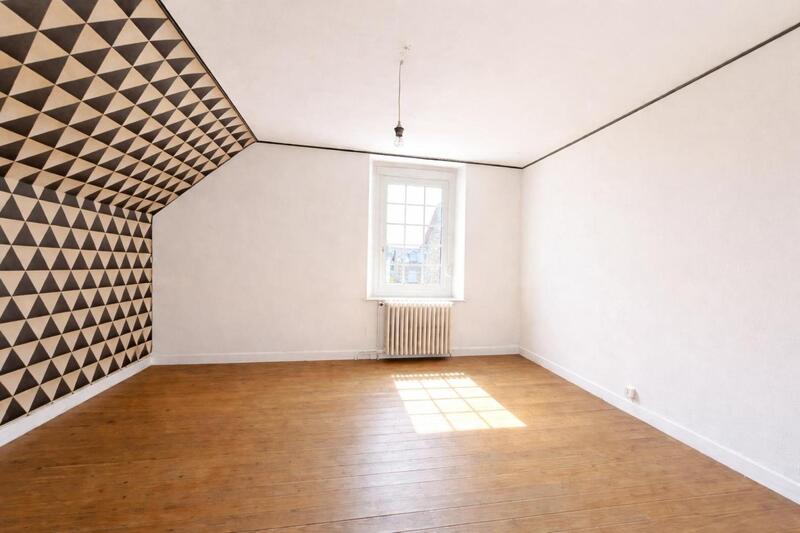 Maison - 91 m² - 5 pièces