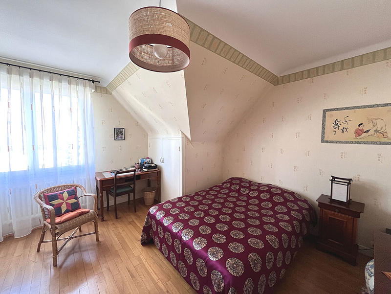 Maison - 167 m² - 7 pièces